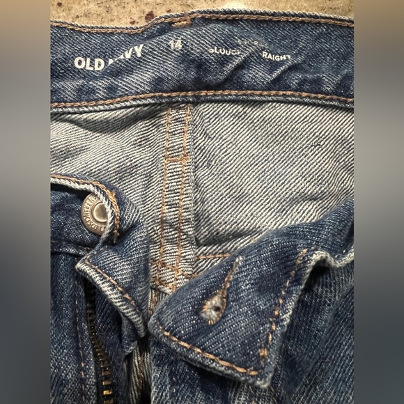 Old Navy Slouchy Straight Denim Short - Picture 3 of 3